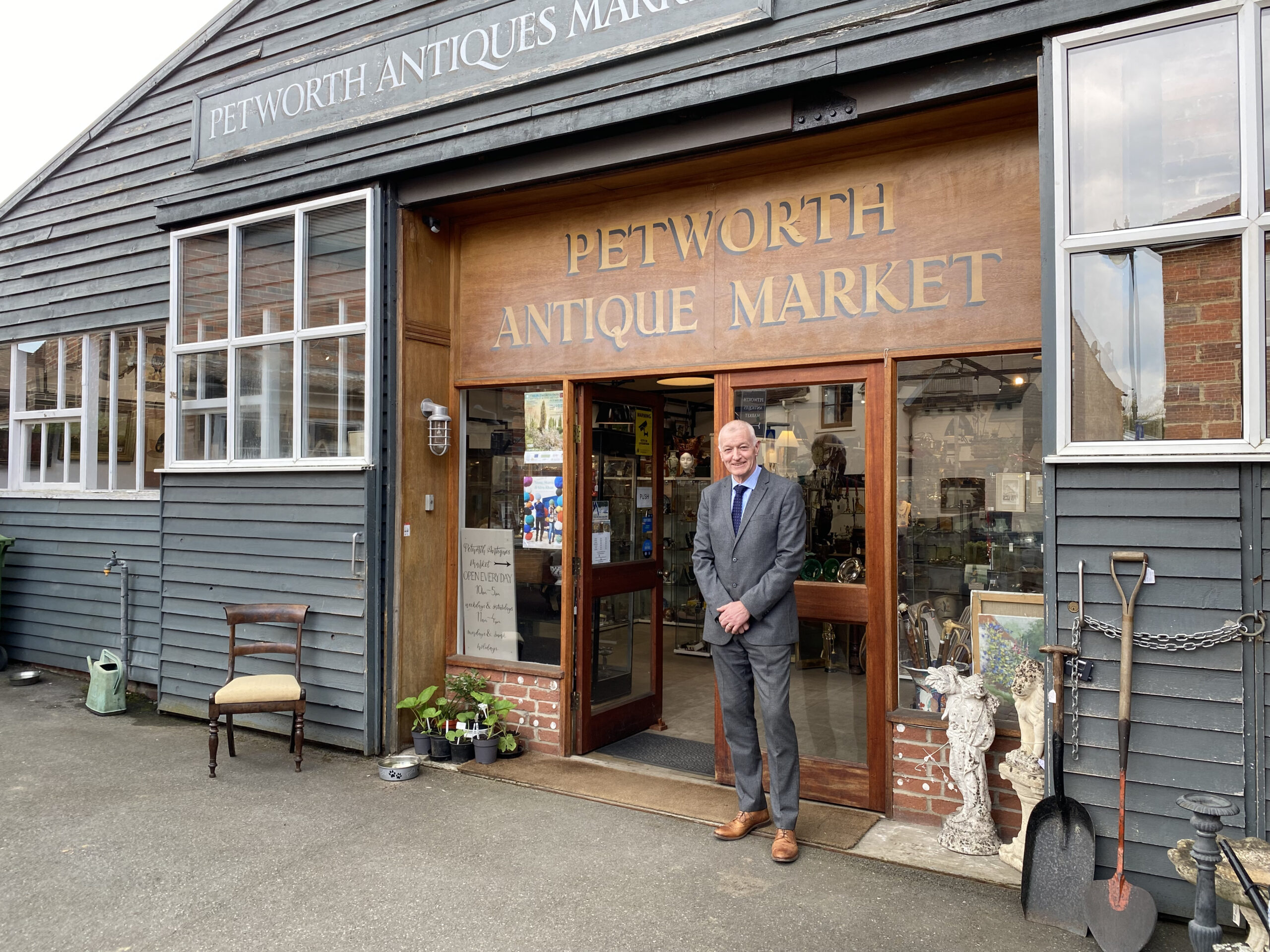 Andrew Seggie, Petworth Antique Market